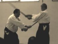Shiho nage, sabre et main nue